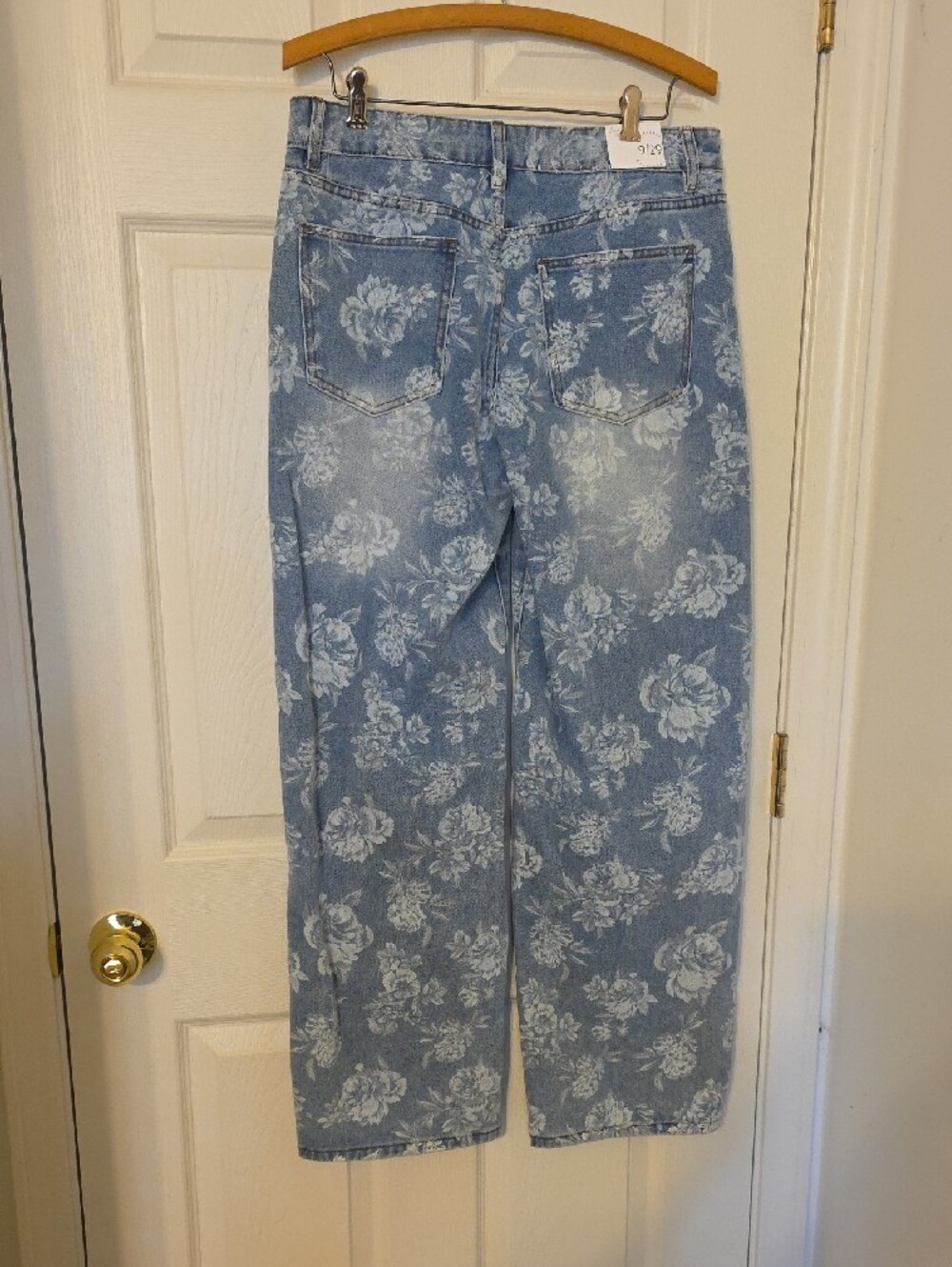 Cali 1850 NEW Floral Print Wide-Leg Jeans - Light Blue/White Flowers - Picture 2 of 7
